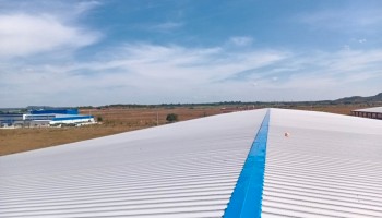 BẮN MÁI TÔN LẠNH BAO NHIÊU TIỀN 1 M2