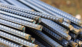 Giá thép lên sát mốc 16 triệu đồng/tấn