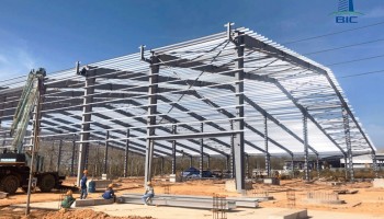 KINH NGHIỆM XÂY DỰNG NHÀ XƯỞNG CÔNG NGHIỆP VÀ NHỮNG NGUYÊN TẮC QUAN TRỌNG CẦN LƯU TÂM