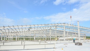 VÌ SAO THI CÔNG NHÀ XƯỞNG LẮP GHÉP MÀ KHÔNG PHẢI PHƯƠNG PHÁP KHÁC