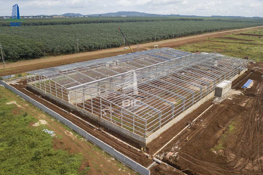 nhà xưởng khung thép