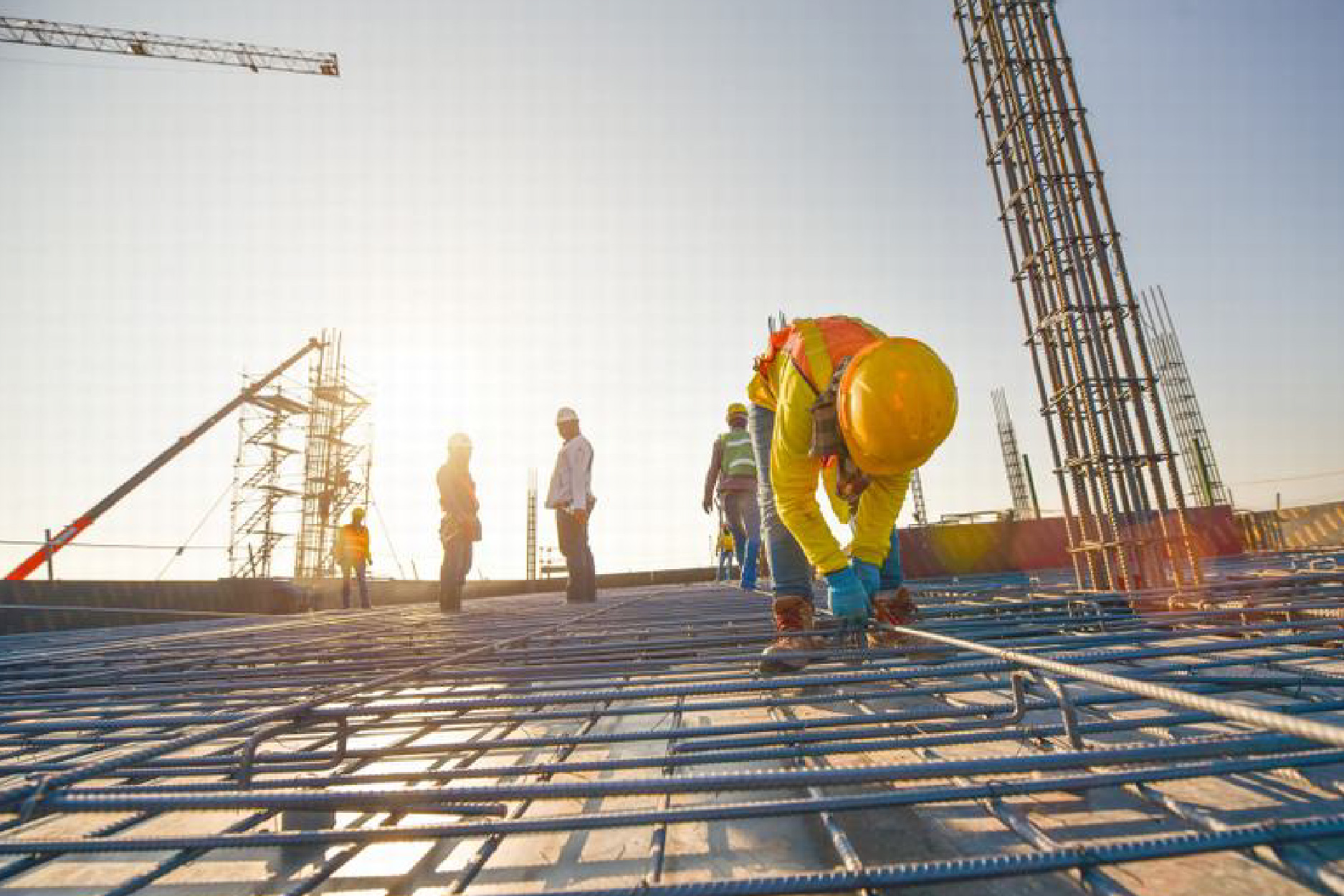 Nhà thầu xây dựng đang phải lấy ngắn nuôi dài