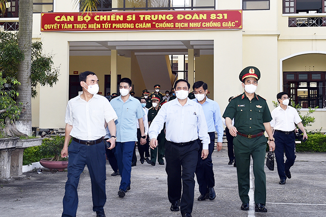 Thủ tướng chỉ đạo tổng tiến công toàn lực, thần tốc để chặn đứng dịch COVID-19